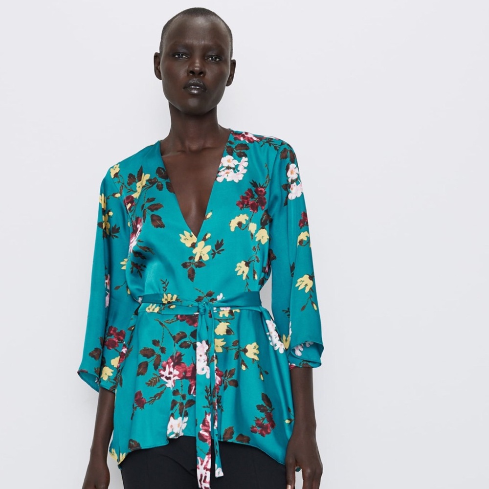 ZARA FLOWER PRINT WRAP TOP - Picture 3 of 4
